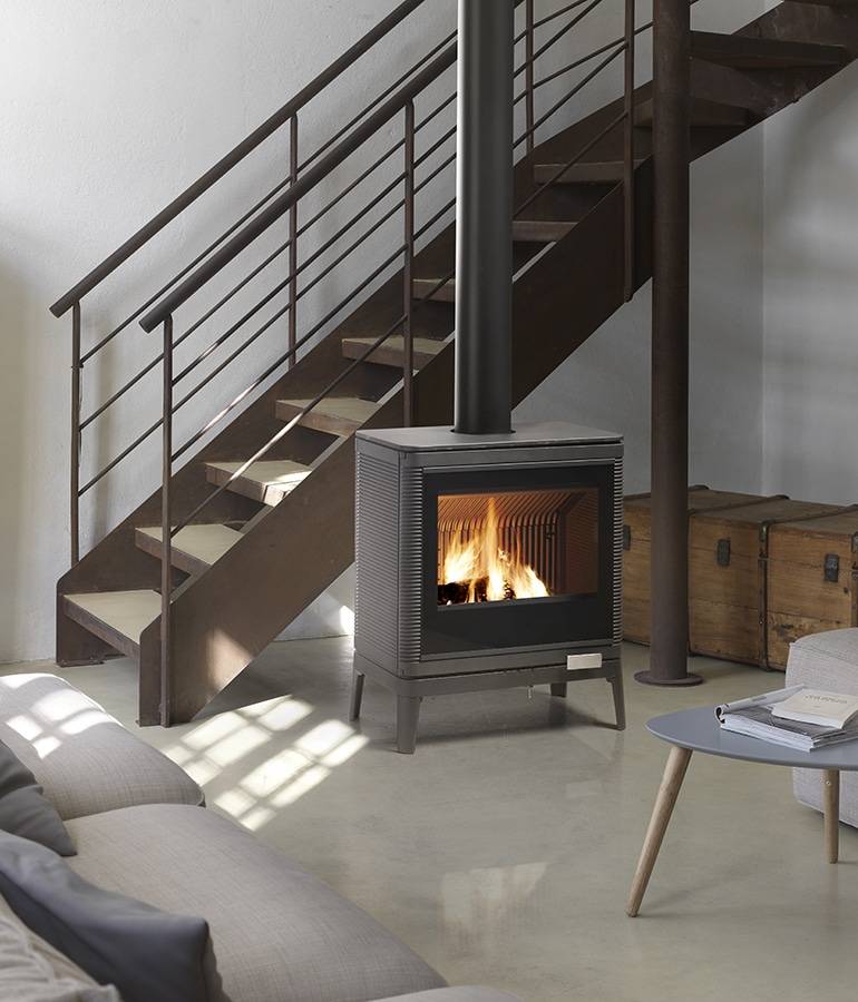 Poêle à bois KAZAN GA de chez INVICTA MARSEILLE 13003