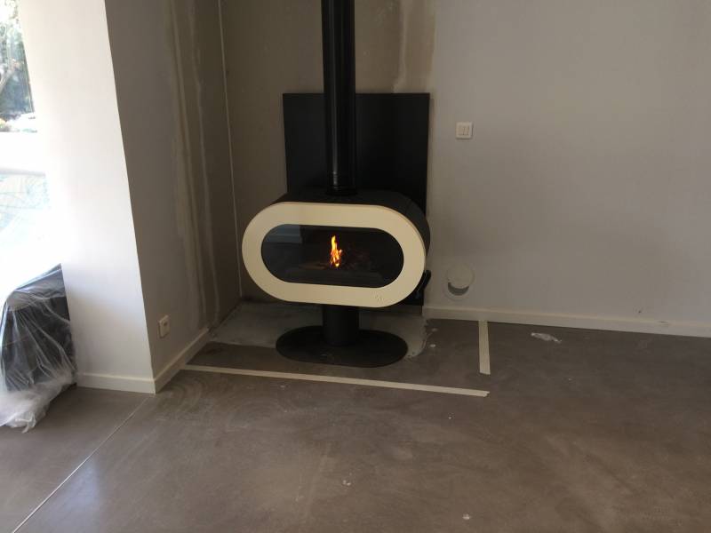 Poêle à bois FIFTY de chez INVICTA