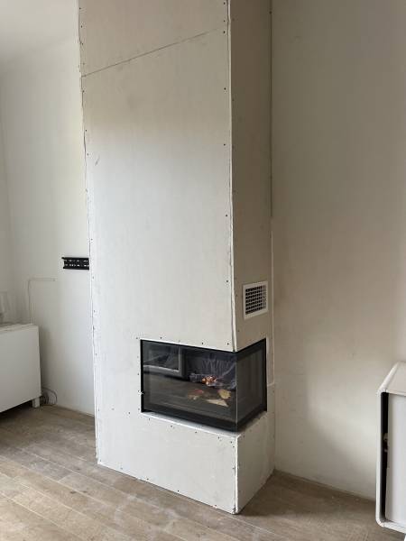 foyer 700 angle vitre droite de chez INVICTA sur Marseille 13006